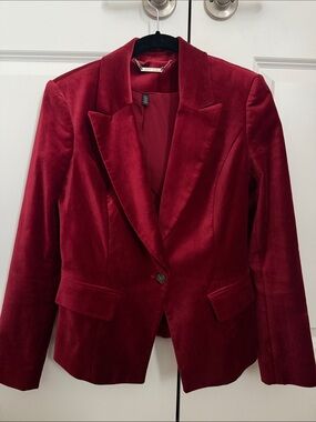 Chic Red Velvet Women's Blazer